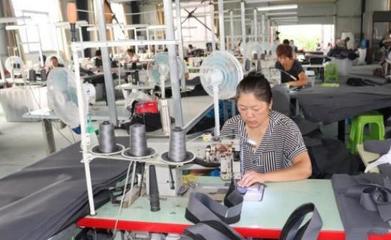 汝南縣板店鄉:助企大走訪 周末不打烊